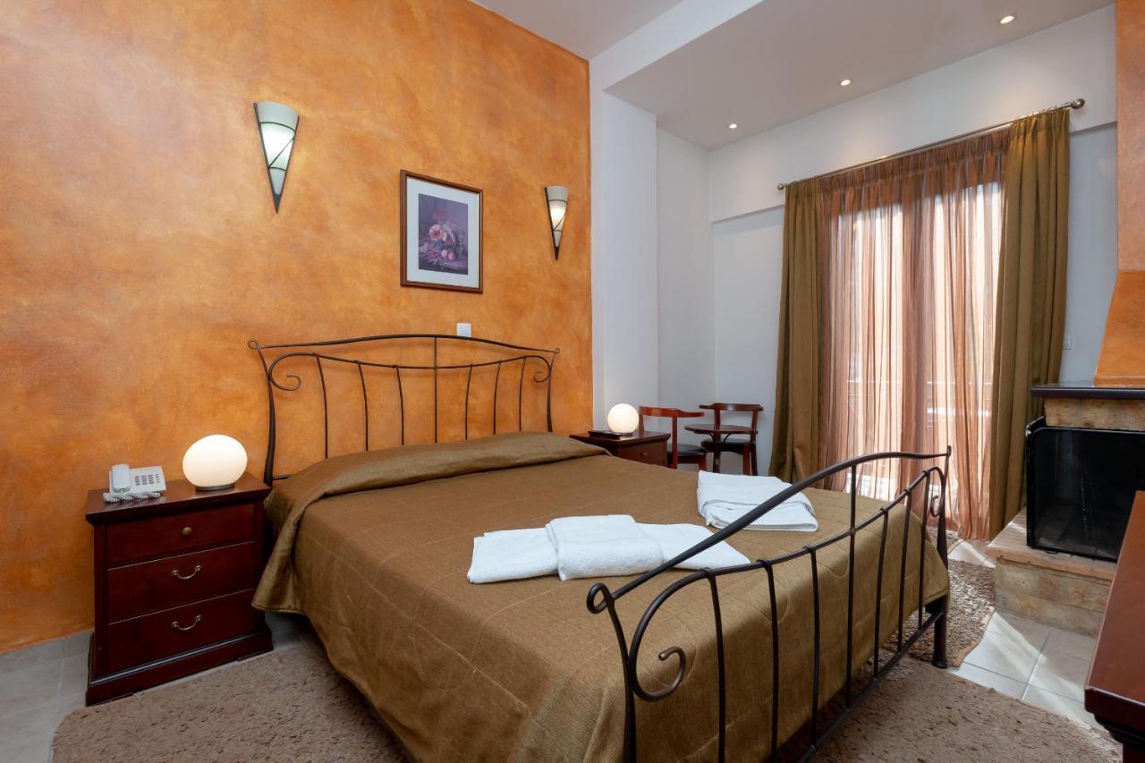 Ahilion Hotel กาลาวริตา ภายนอก รูปภาพ