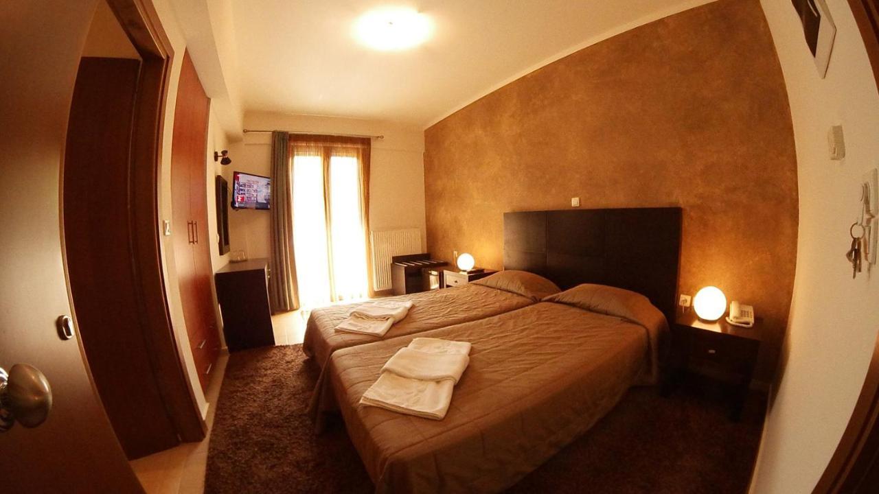 Ahilion Hotel กาลาวริตา ภายนอก รูปภาพ
